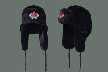 Мъжка зимна шапка с апликация звезда и топла подплата 