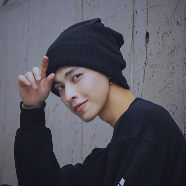 Zimska moderna muška kapa u više boja