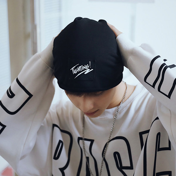 Muški platneni šešir sa natpisom