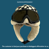 Ležerna kapa naušnica s kopčom