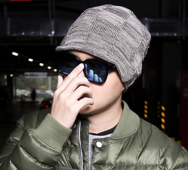 Muška ležerna pletena kapa pogodna za zimu