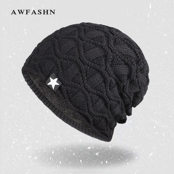 Muška pletena kapa sa grbom