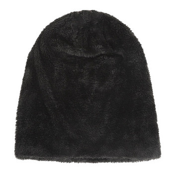 Плетена мъжка шапка с топла подплата и емблема
