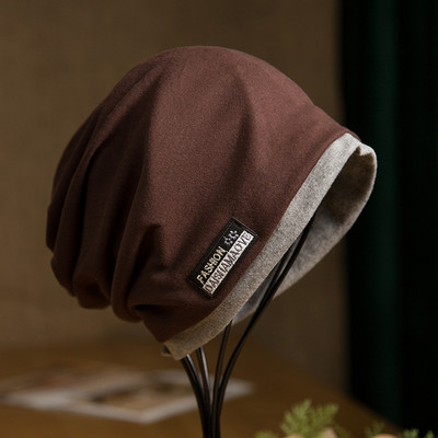 Muška kapa sa grbom u više boja