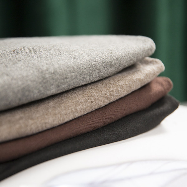 Muška kapa sa grbom u više boja