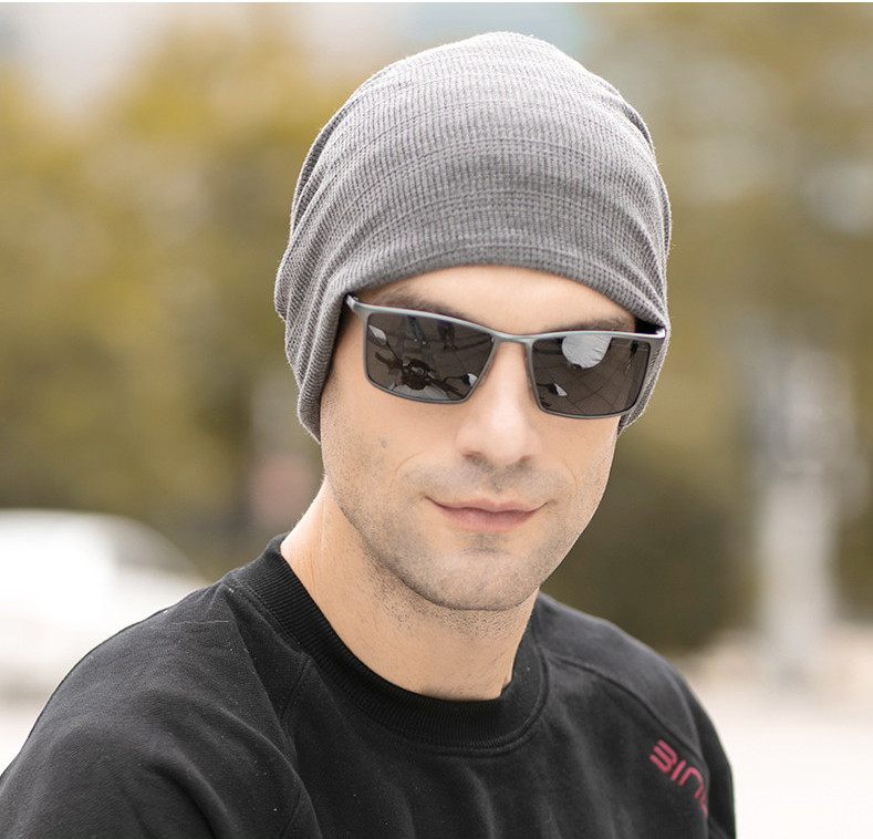 Muški šešir u više boja