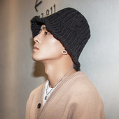 Novi model muške pletene kape