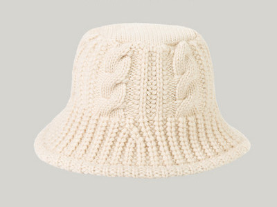 Novi model muške pletene kape