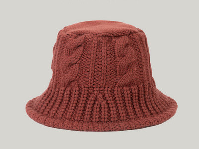 Novi model muške pletene kape