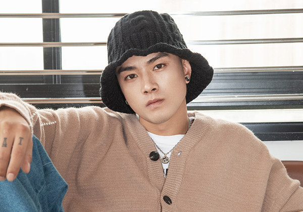 Novi model muške pletene kape