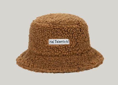 Мъжка ежедневна шапка в няколко цвята