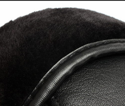 Muška kožna kapa sa šilterom u dvije boje