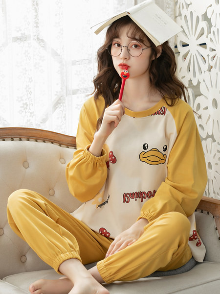 Moderne ženske pidžame u više modela