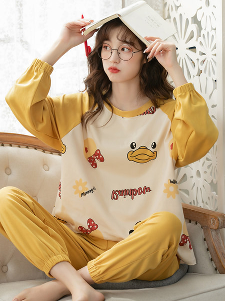 Moderne ženske pidžame u više modela