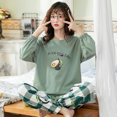 Νέο μοντέλο γυναικείες πιτζάμες με στάμπα σε δύο μέρη