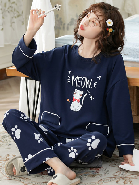 Ženska ležerna pidžama iz dva dijela sa aplikacijom