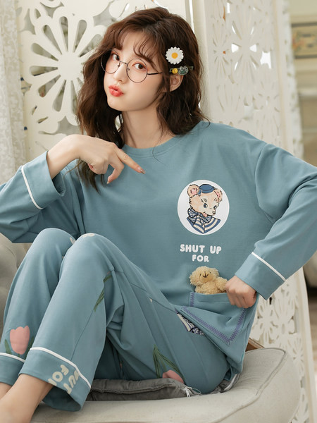 Ženska ležerna pidžama iz dva dijela sa aplikacijom