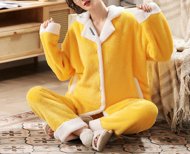 Нов модел дамска пижама от две части -няколко цвята