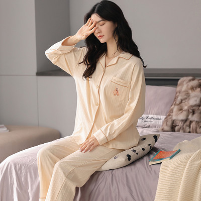 Ženska dvodijelna pamučna pidžama s gumbima