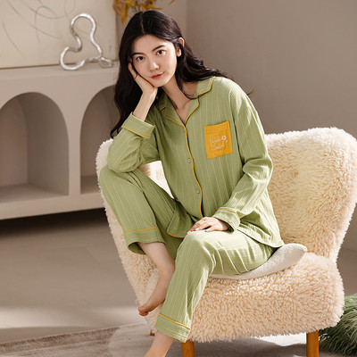 Ženska dvodijelna pamučna pidžama s gumbima