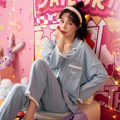 Ženska dvodijelna pamučna pidžama s gumbima