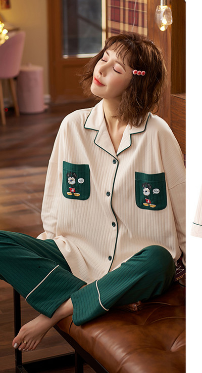 Ženska dvodijelna pamučna pidžama s gumbima