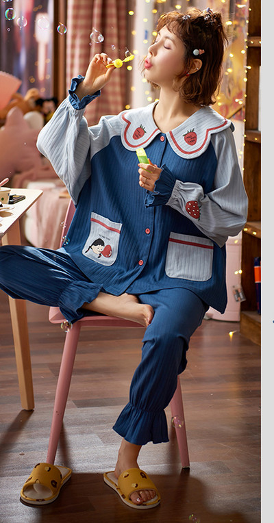 Ženska dvodijelna pamučna pidžama s gumbima