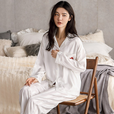 Ženska pidžama na gumbe - dvodijelna