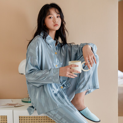 Ženska pidžama na gumbe - dvodijelna