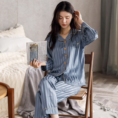 Ženska pidžama na gumbe - dvodijelna