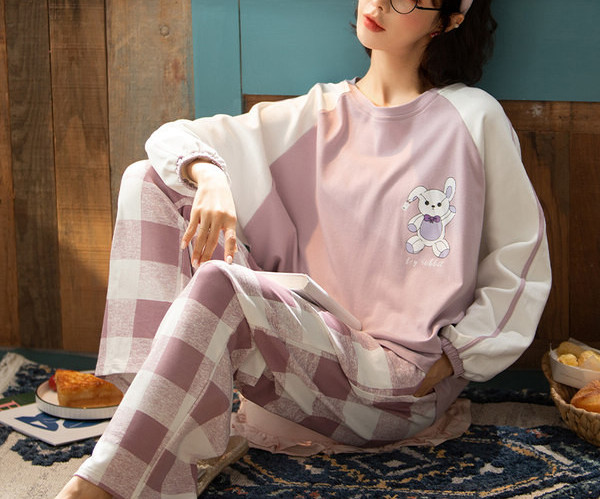 Novi model ženske pidžame iz dva dijela - više boja