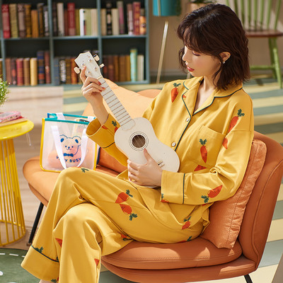 Ženska pamučna pidžama s dugim rukavima i džepovima