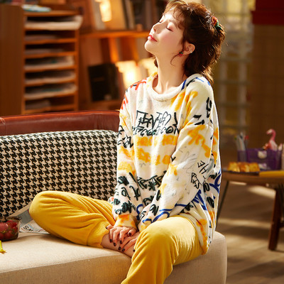 Дамска пижама от две части-различни модели