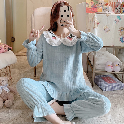 Дамска пижама от две части-различни модели