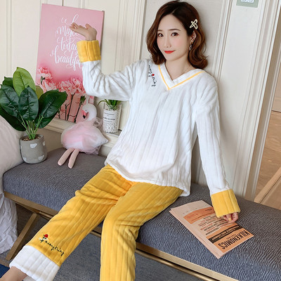 Дамска пижама от две части-различни модели