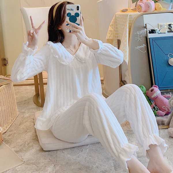 Дамска пижама от две части-различни модели