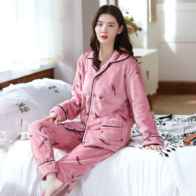 Ženska donja pidžama s dvodijelnim gumbima