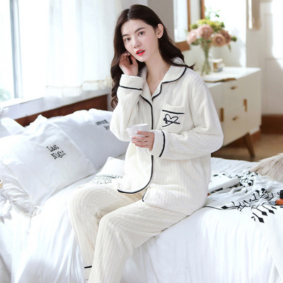 Ženska donja pidžama s dvodijelnim gumbima