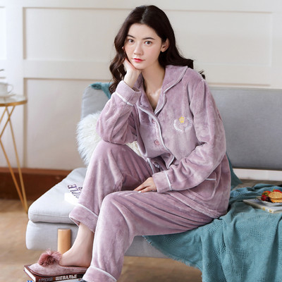 Ženska donja pidžama s dvodijelnim gumbima