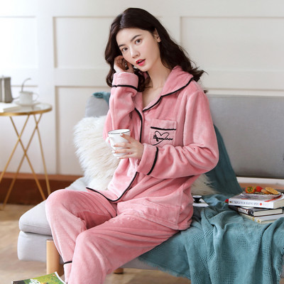 Ženska donja pidžama s dvodijelnim gumbima