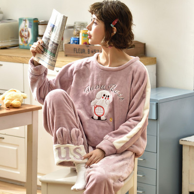 Topla pidžama iz dva dijela sa aplikacijom