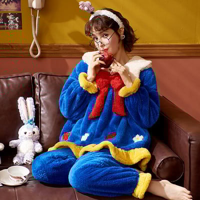 Topla pidžama iz dva dijela sa aplikacijom