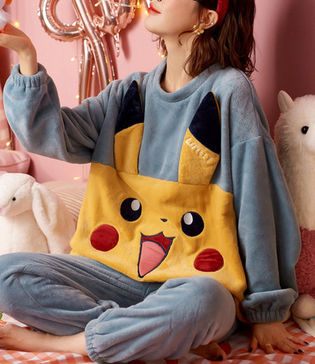 Topla pidžama iz dva dijela sa aplikacijom