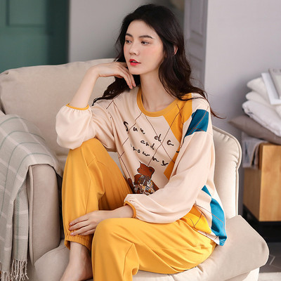 Ženska pidžama iz dva dijela bluza dugih rukava i hlača