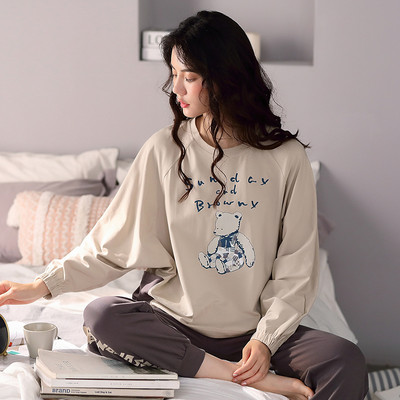 Ženska pidžama iz dva dijela bluza dugih rukava i hlača