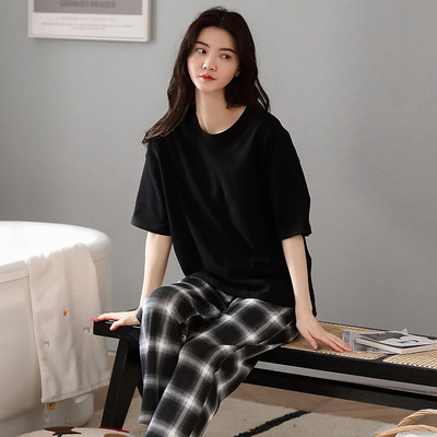 Ženska pidžama iz dva dijela sa kratkim rukavima i dužinom hlača 9/10