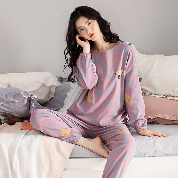 Moderna ženska pamučna pidžama s ovalnim izrezom