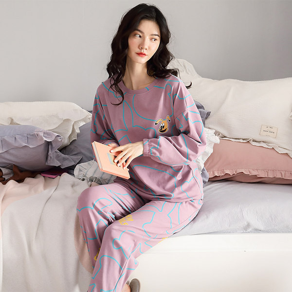 Moderna ženska pamučna pidžama s ovalnim izrezom