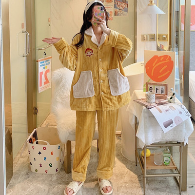 Ženska zimska pidžama iz dva dijela