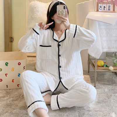 Ženska zimska pidžama iz dva dijela